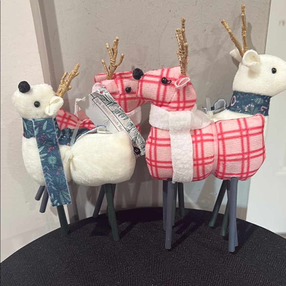 Red and White Plaid Decorative Accents